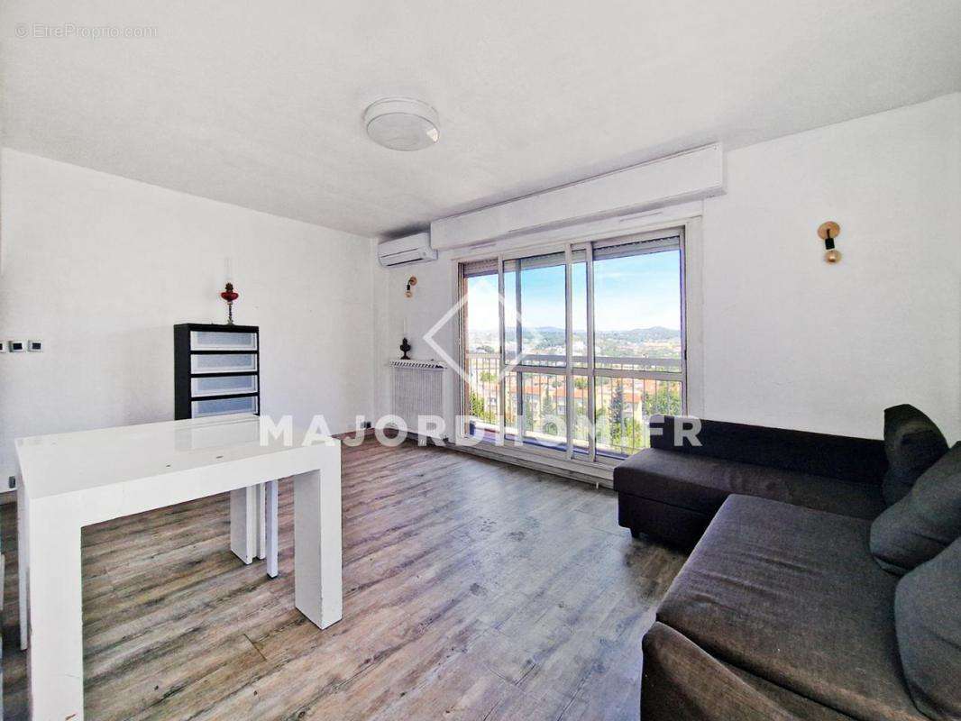 Appartement à MARSEILLE-10E