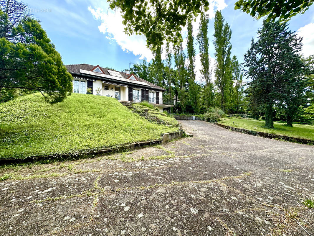 Maison à BELLERIVE-SUR-ALLIER