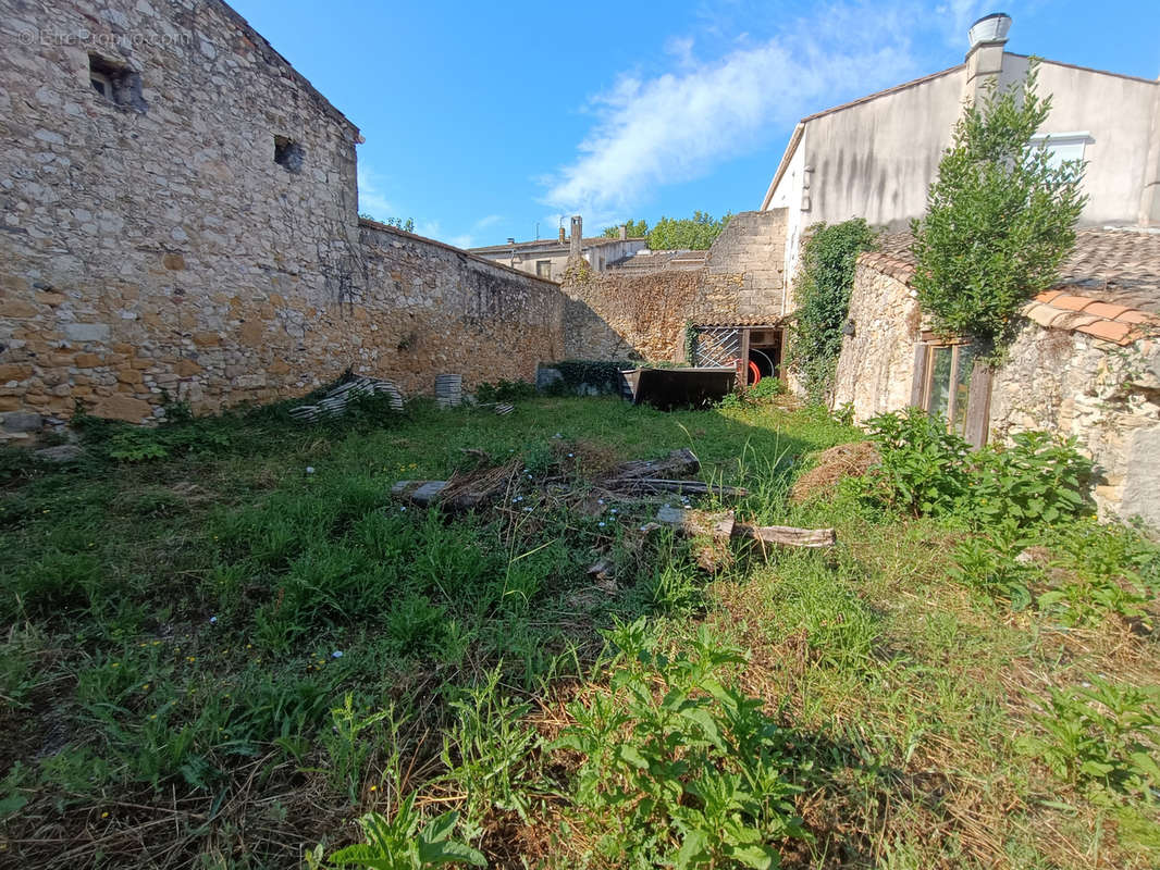 Commerce à GIGNAC