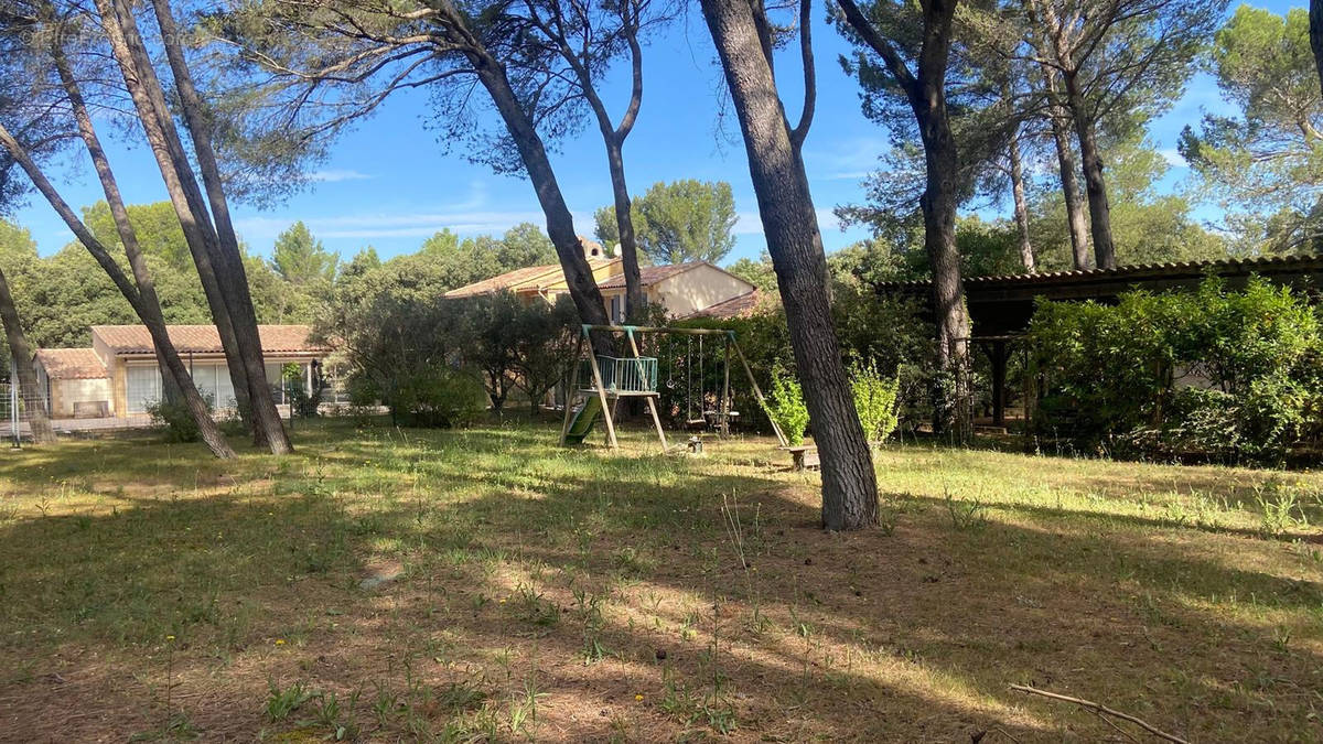 Maison à VILLENEUVE-LES-AVIGNON