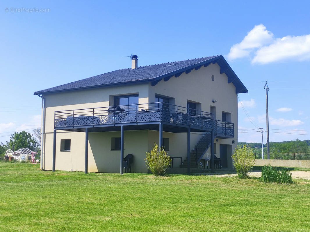 Maison à REVEL-TOURDAN