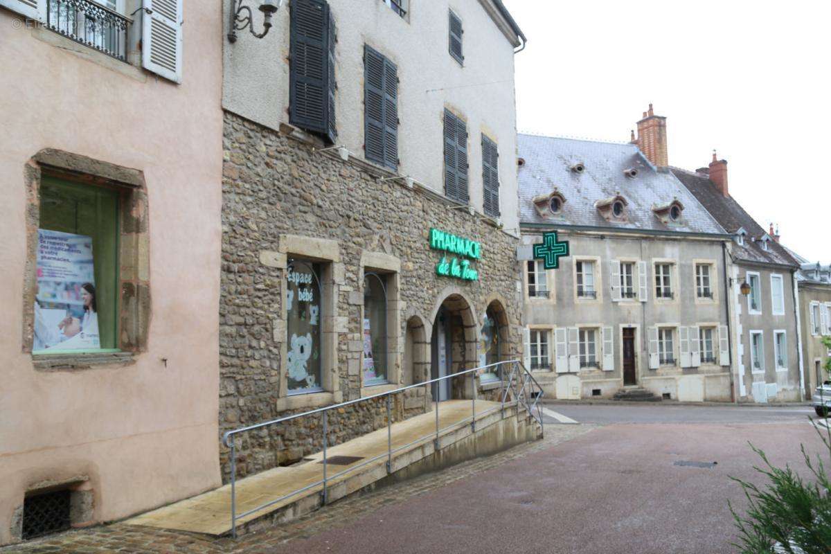 Appartement à ARNAY-LE-DUC