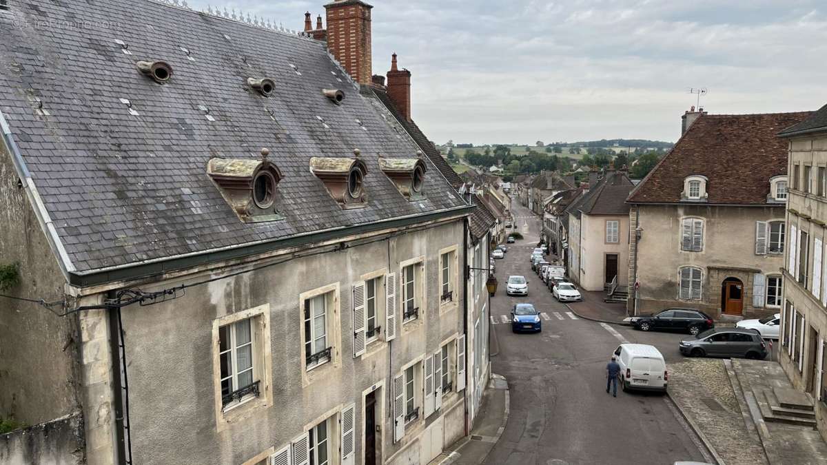 Appartement à ARNAY-LE-DUC