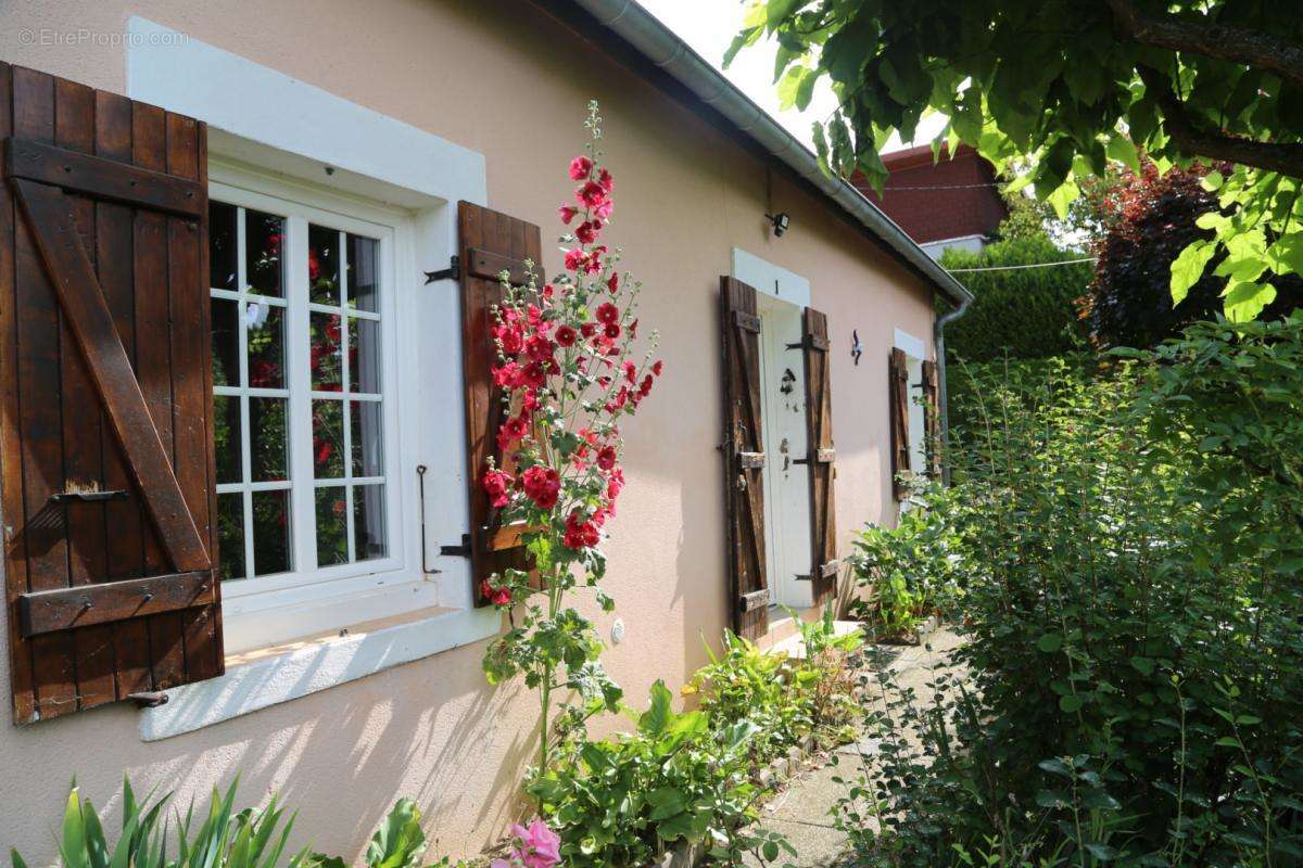 Maison à TOULON-SUR-ARROUX