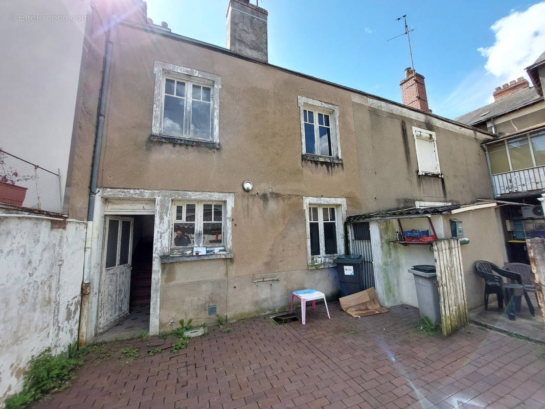 Maison à SABLE-SUR-SARTHE