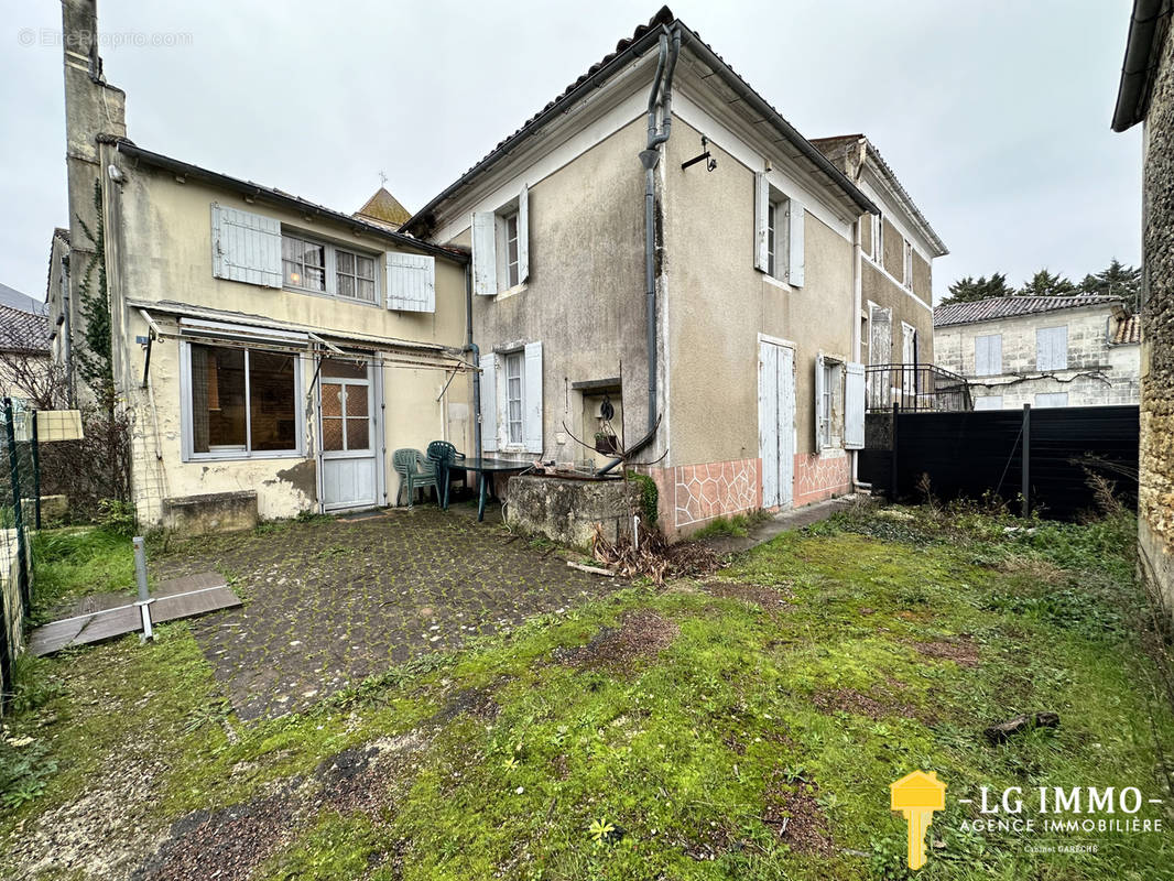 Maison à LORIGNAC