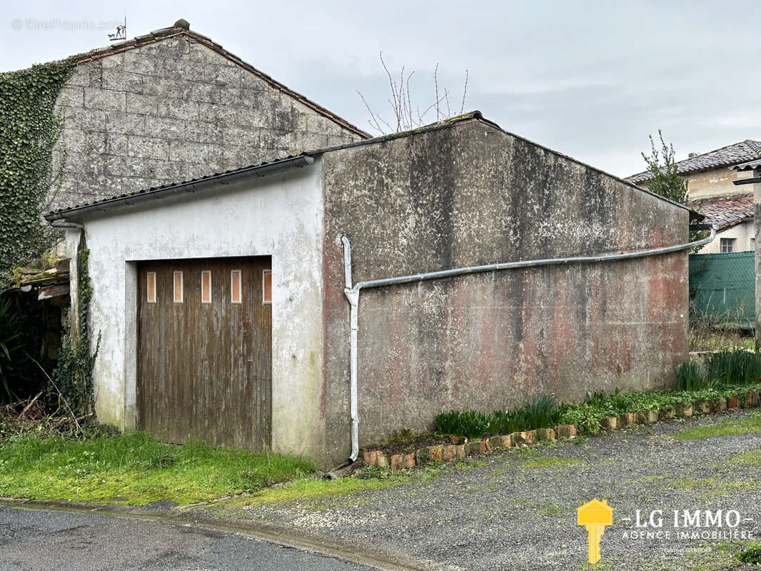 Maison à LORIGNAC