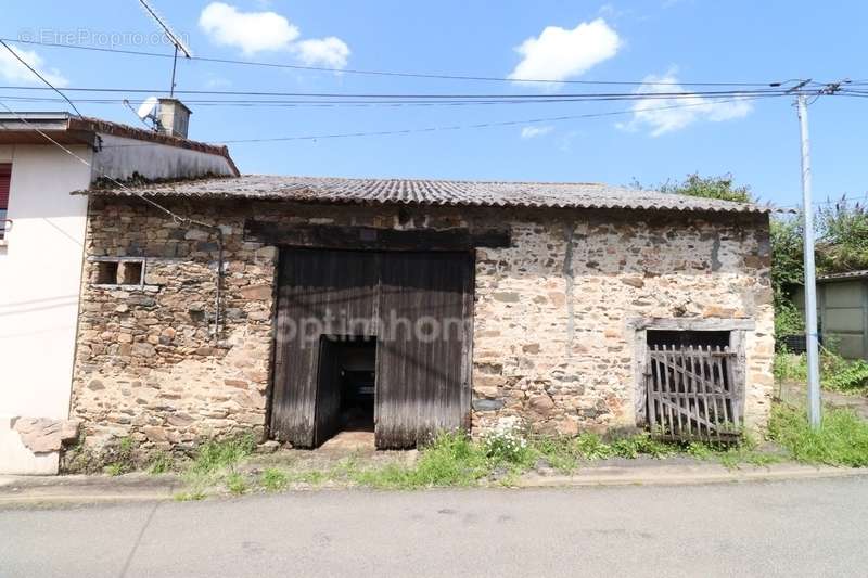 Maison à PEYRAT-DE-BELLAC