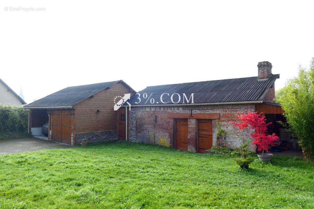 Maison à MESNIERES-EN-BRAY