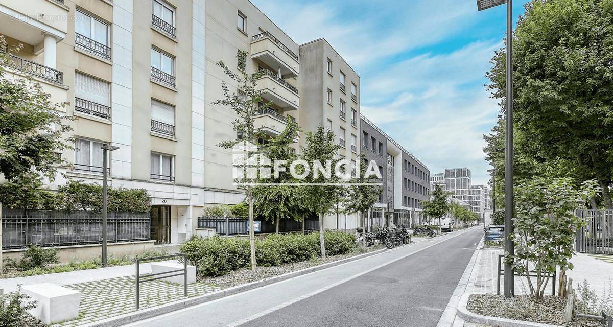 Appartement à MONTROUGE