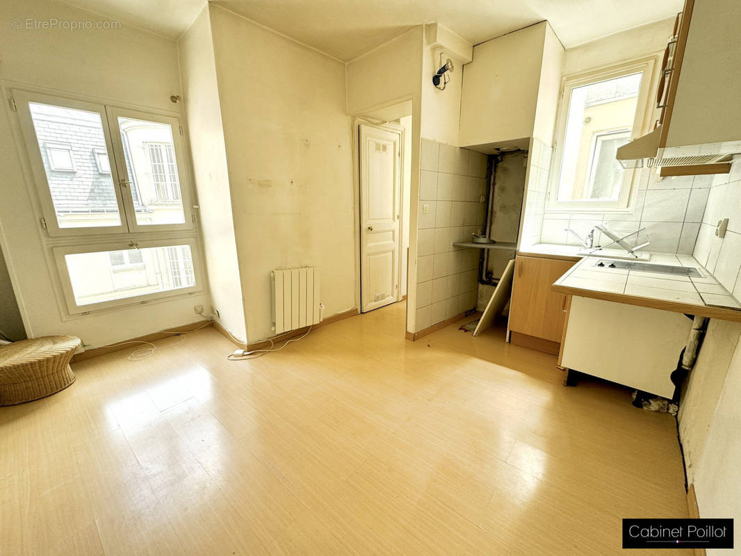 Appartement à PARIS-11E