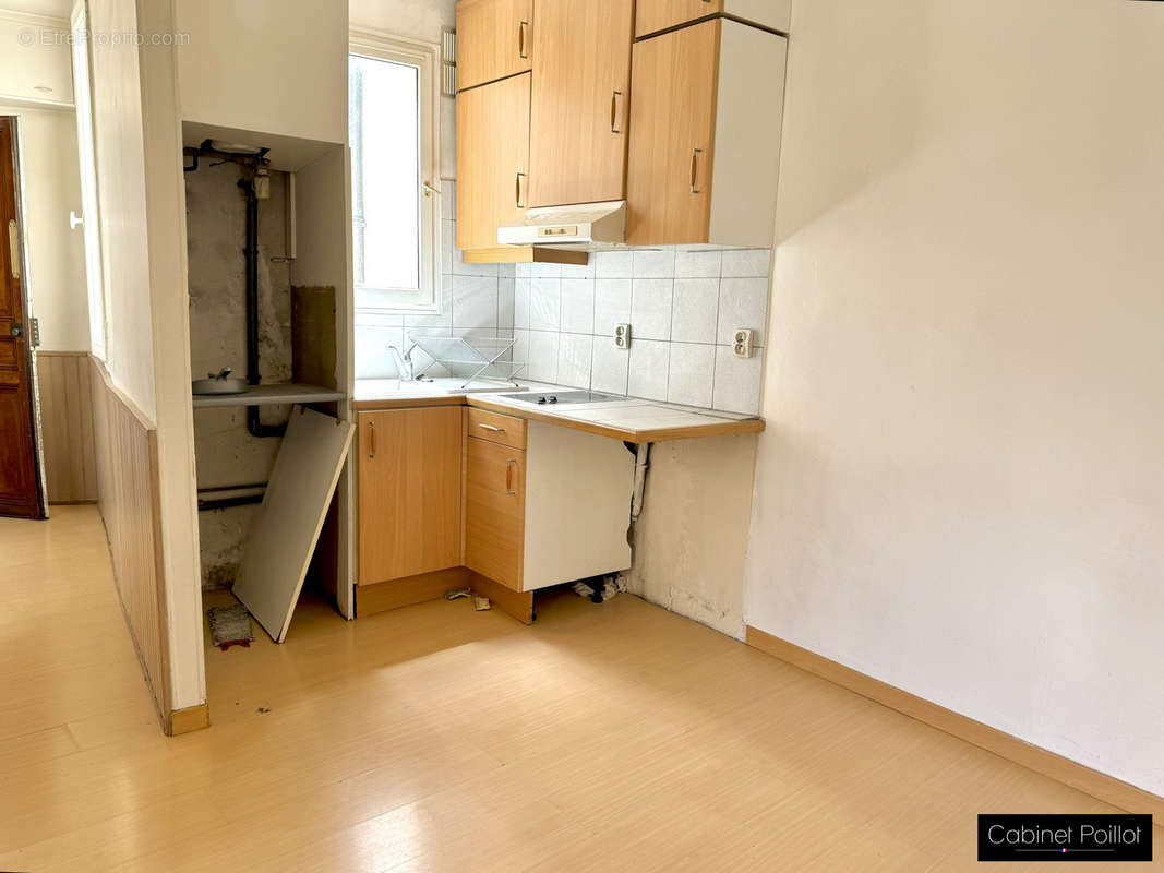 Appartement à PARIS-11E