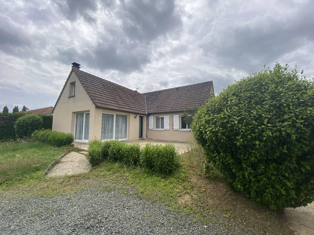 Maison à ROEZE-SUR-SARTHE