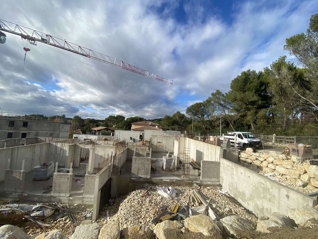 Appartement à VILLENEUVE-LES-AVIGNON