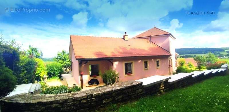 Maison à NOIDANS-LES-VESOUL