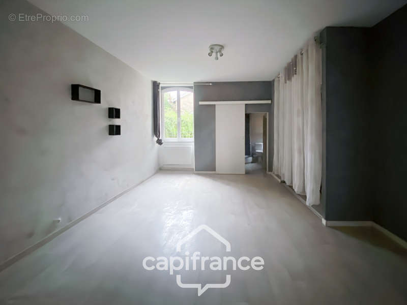 Appartement à COUSANCE