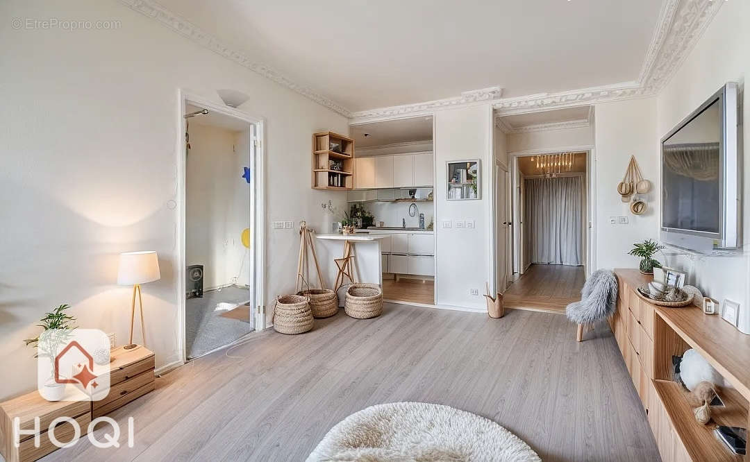 Appartement à PARIS-17E