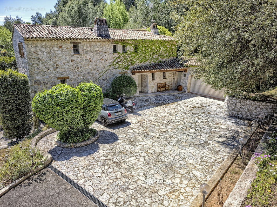 Maison à LA COLLE-SUR-LOUP