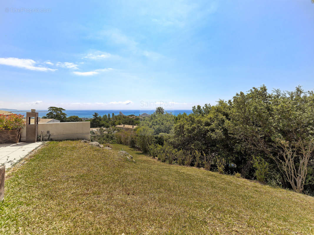 Appartement à VILLENEUVE-LOUBET