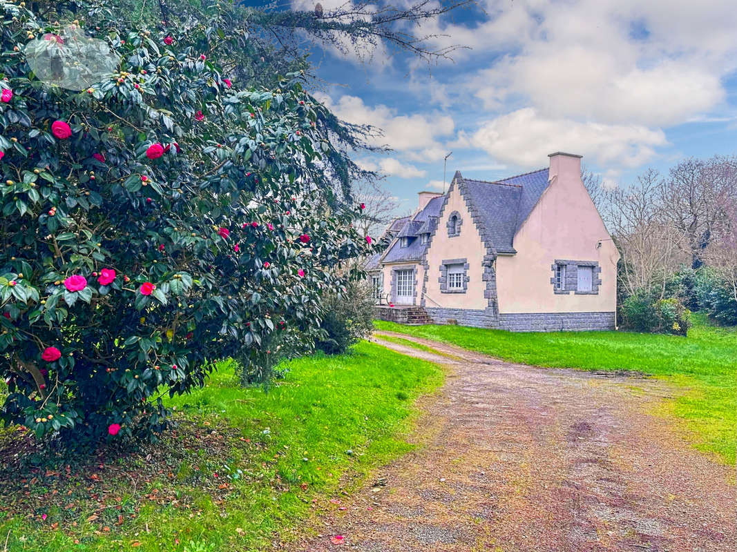 Maison à PONT-AVEN