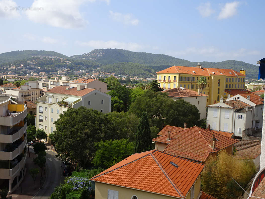 Appartement à HYERES