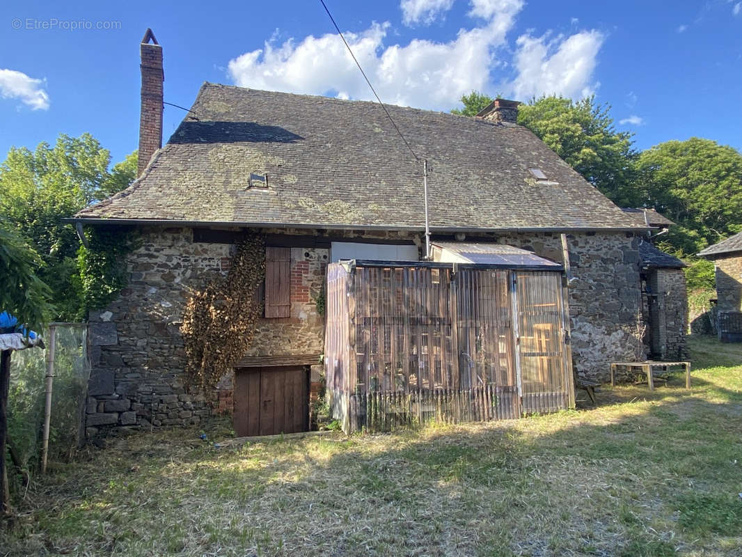 Maison à SAINT-SORNIN-LAVOLPS