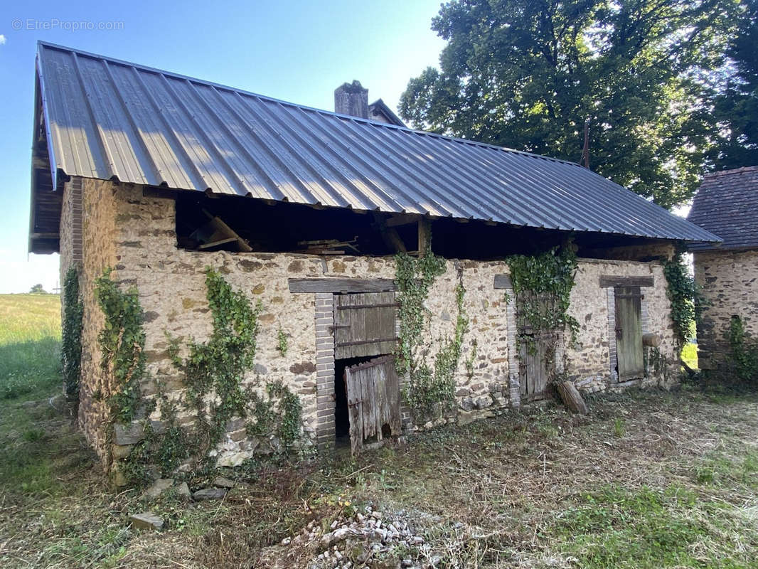 Maison à SAINT-SORNIN-LAVOLPS