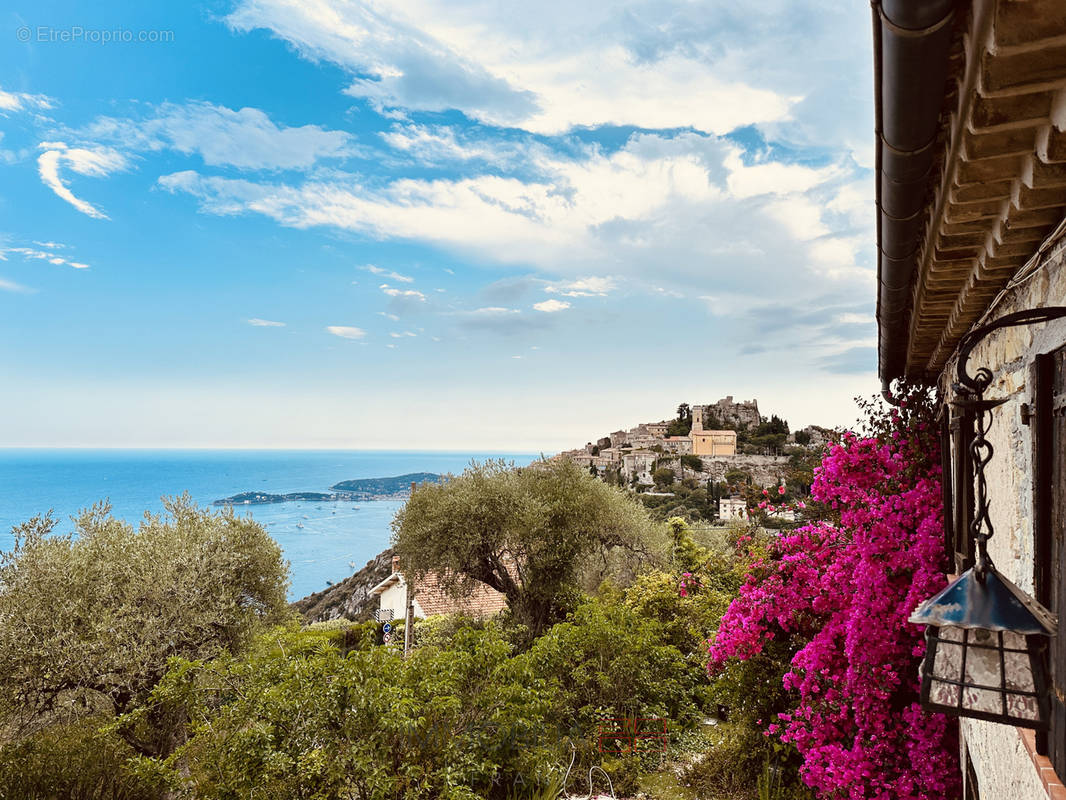 Maison à EZE