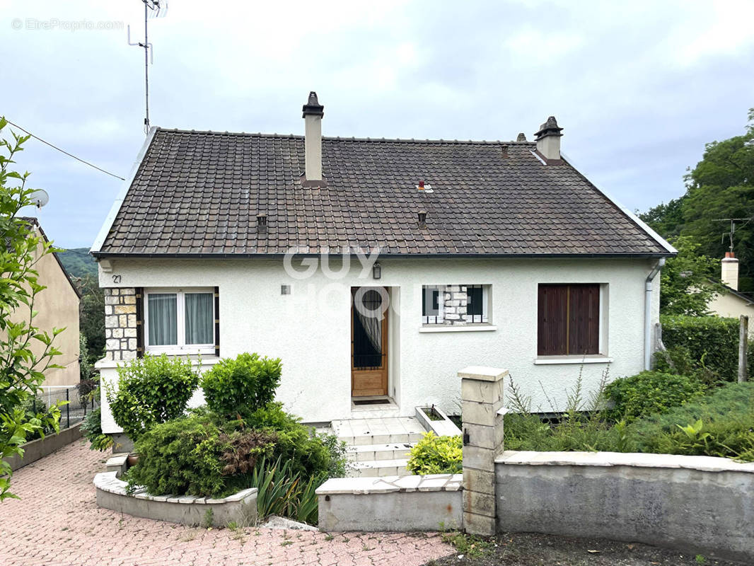 Maison à SAINT-CHERON