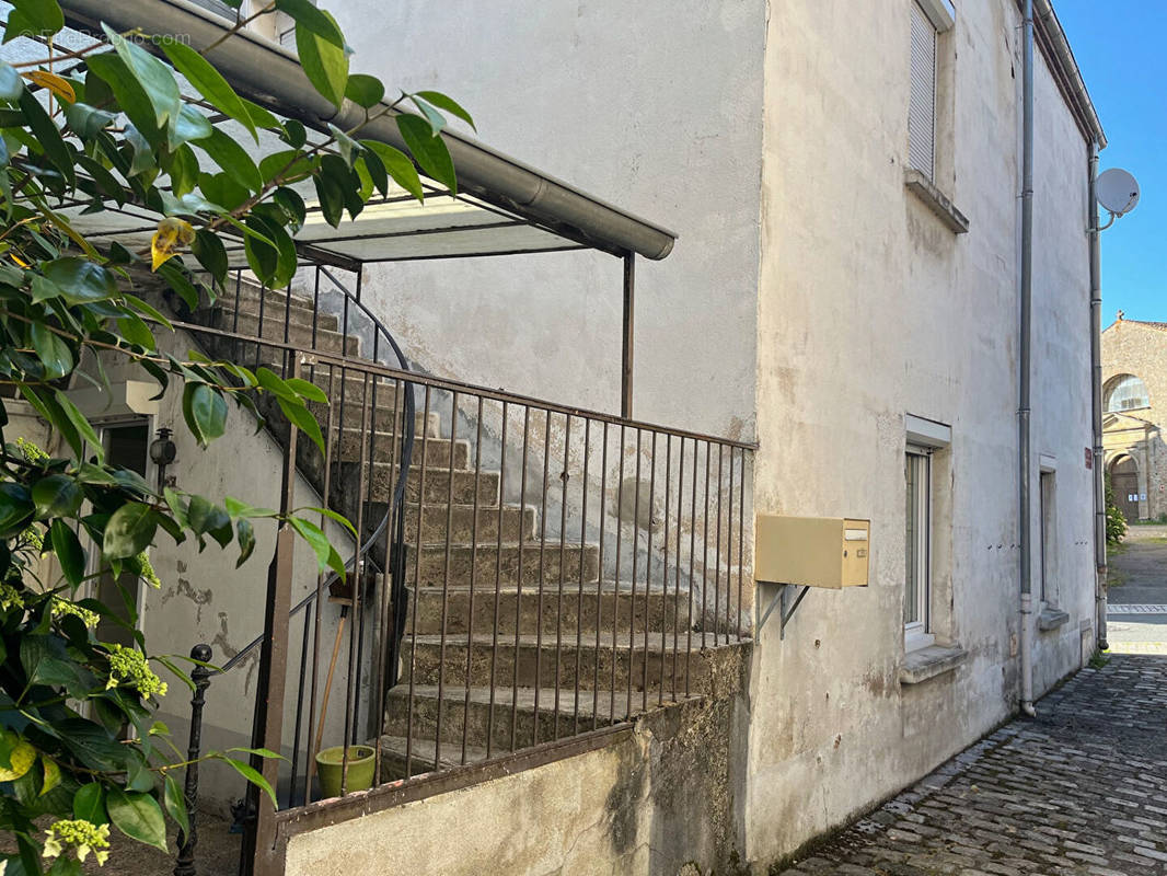 Maison à TOULON-SUR-ARROUX