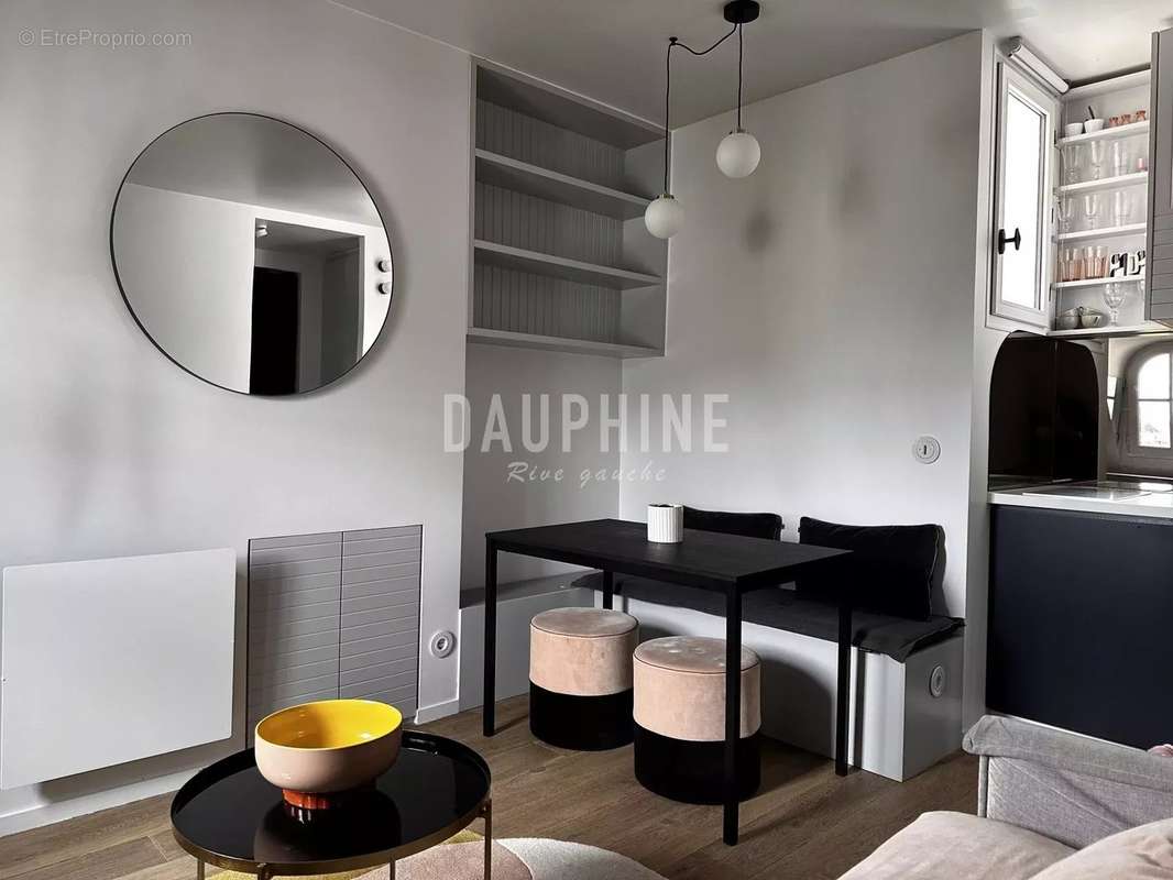 Appartement à PARIS-7E