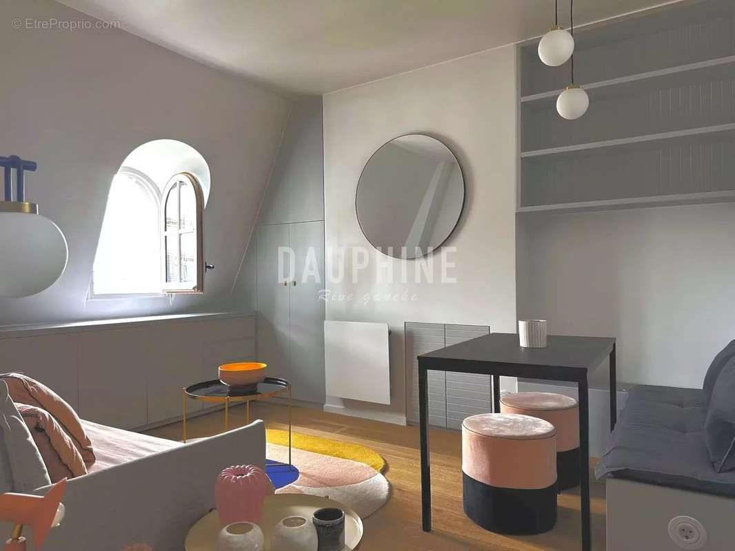 Appartement à PARIS-7E