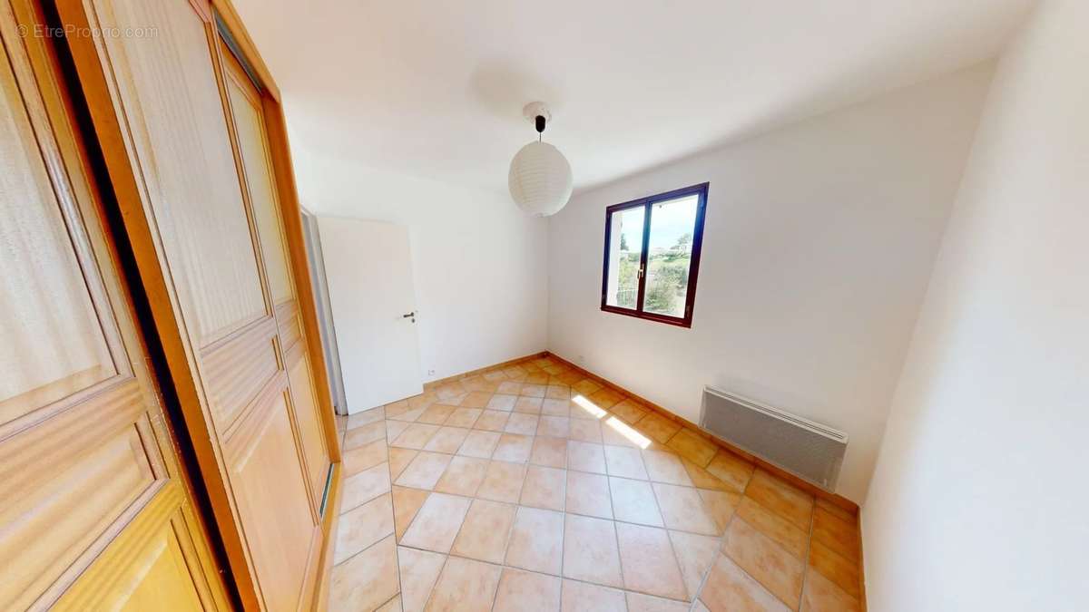 Appartement à VILLENEUVE-LOUBET