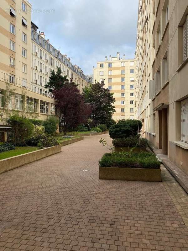 Appartement à PARIS-18E