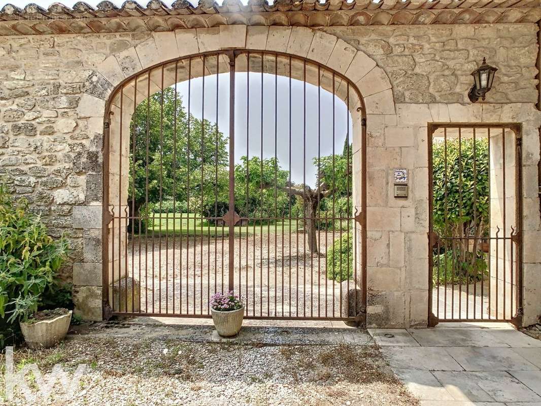 Maison à CHEVAL-BLANC