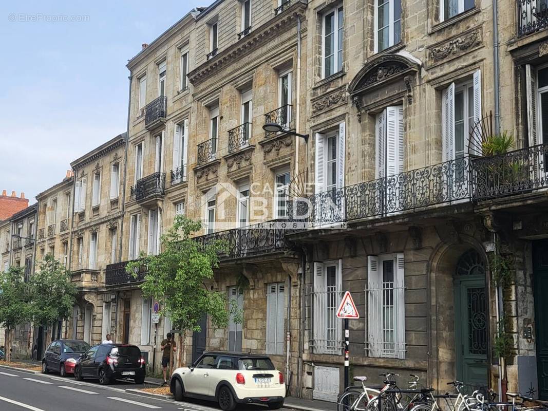 Appartement à BORDEAUX