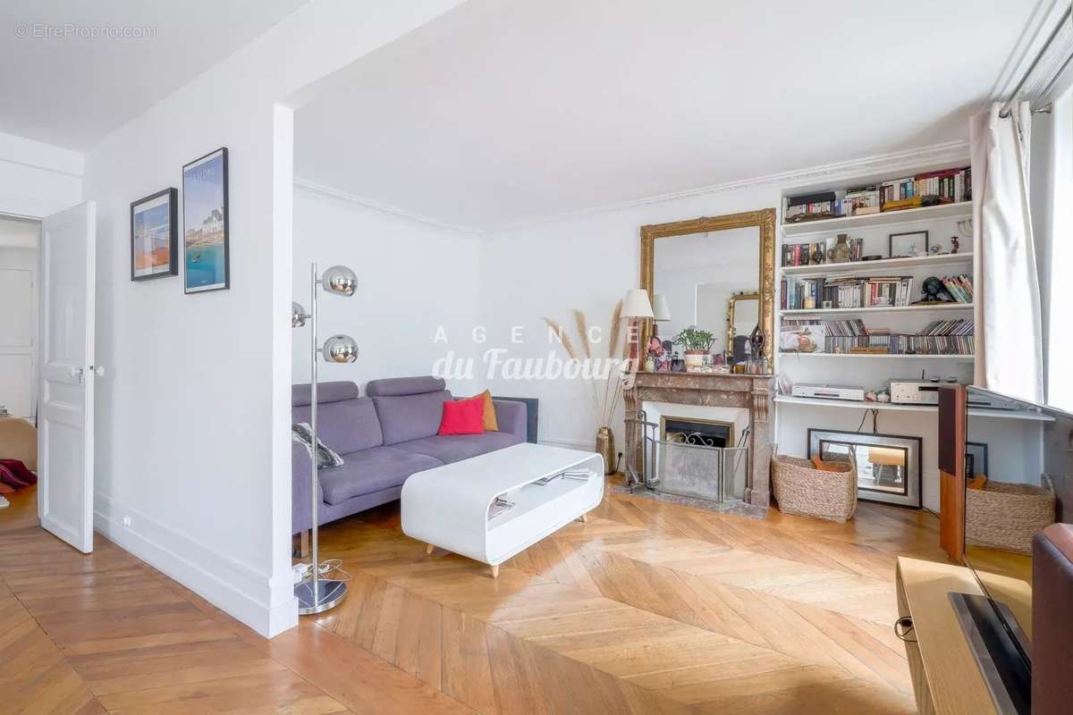 Appartement à PARIS-10E