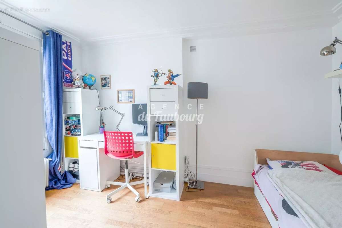 Appartement à PARIS-10E