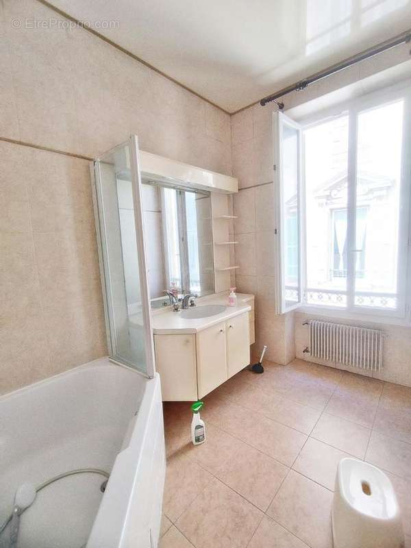   - Appartement à NICE