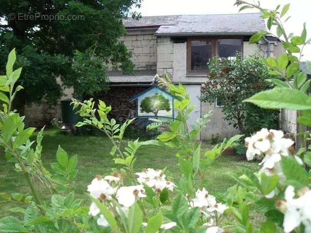 Maison à LE COUDRAY-MACOUARD