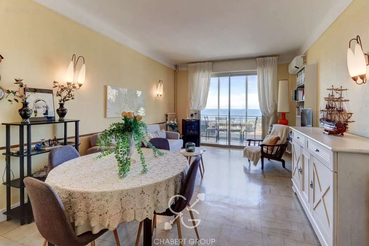 Appartement à VILLEFRANCHE-SUR-MER