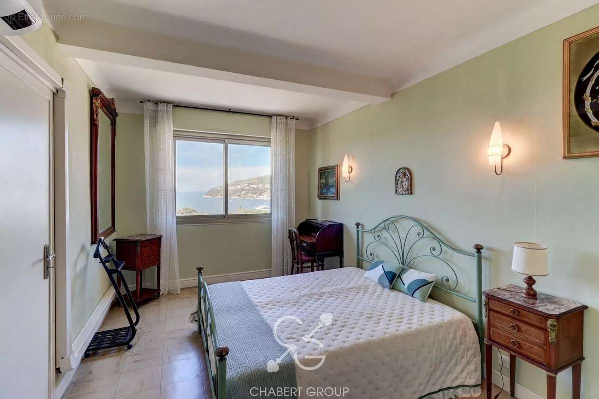 Appartement à VILLEFRANCHE-SUR-MER