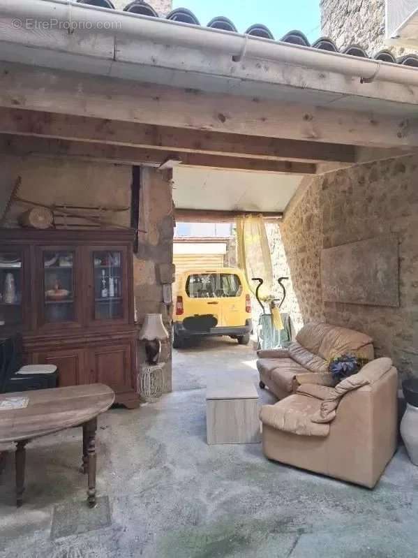 Appartement à ROGNES