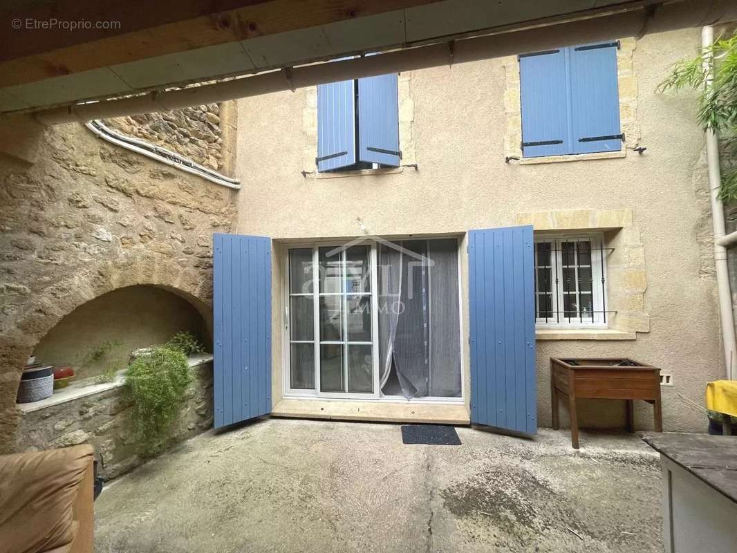 Appartement à ROGNES