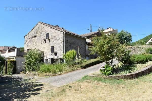 Maison à COURNIOU