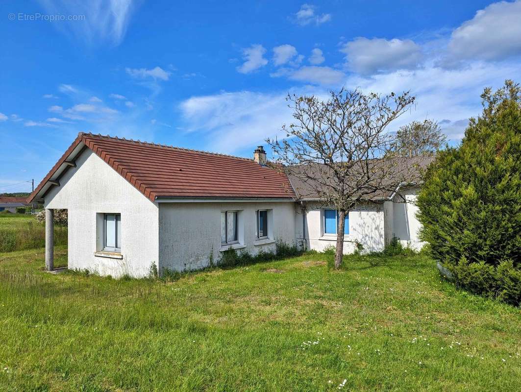 Maison à COURSON-LES-CARRIERES