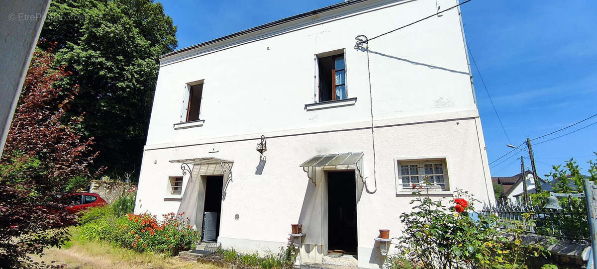 Maison à CINQ-MARS-LA-PILE