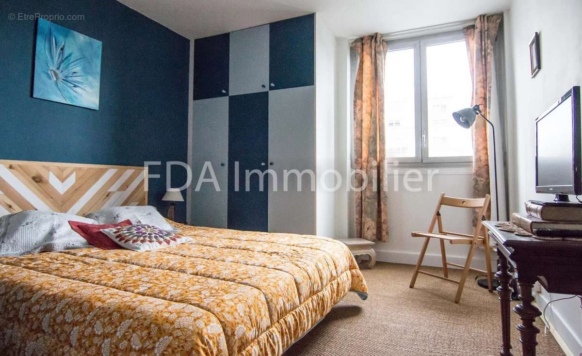 Appartement à PARIS-12E