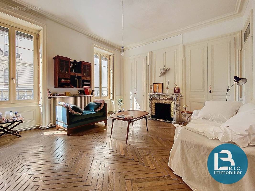 Appartement à LYON-7E