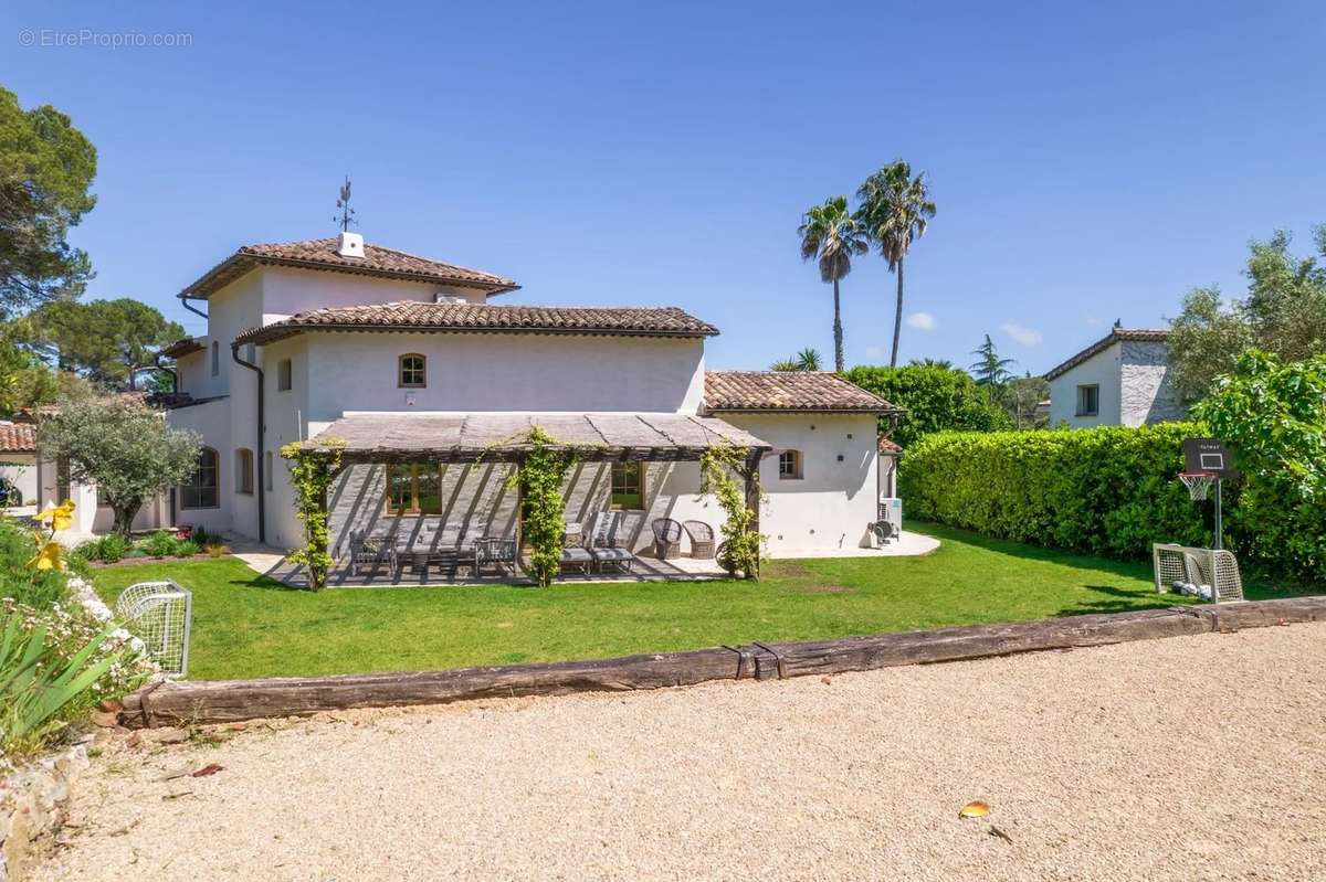 Maison à MOUGINS